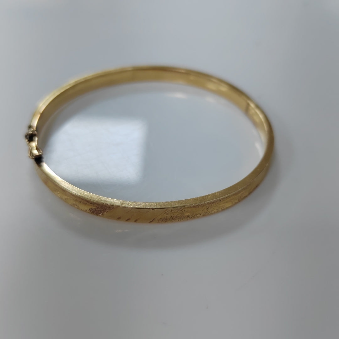PULSERA RIGIDA ORO 14 K 5.9 GRMS (SEMINUEVO)