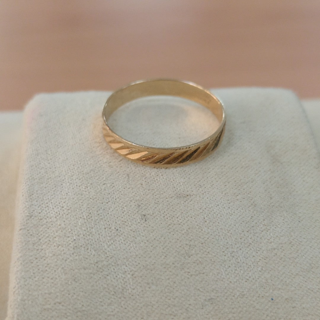 ARGOLLA ORO 8 K 1.2 GRMS (SEMINUEVO)