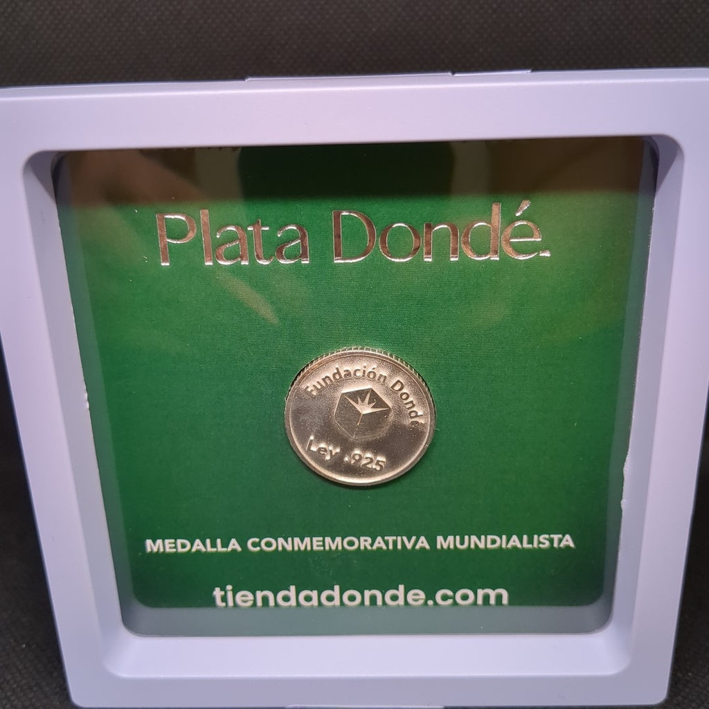 MEDALLA CONMEMORATIVA FRD FÚTBOL MOTIVO ÁGUILA PLATA .925 8.9 GR (NUEVO)