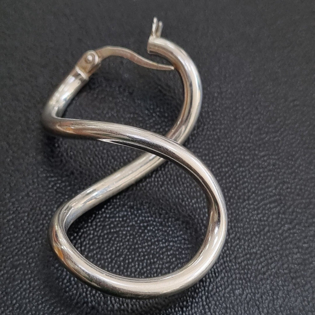 ARRACADAS PAR ORO BLANCO 14 K 2.5 GRMS (SEMINUEVO)