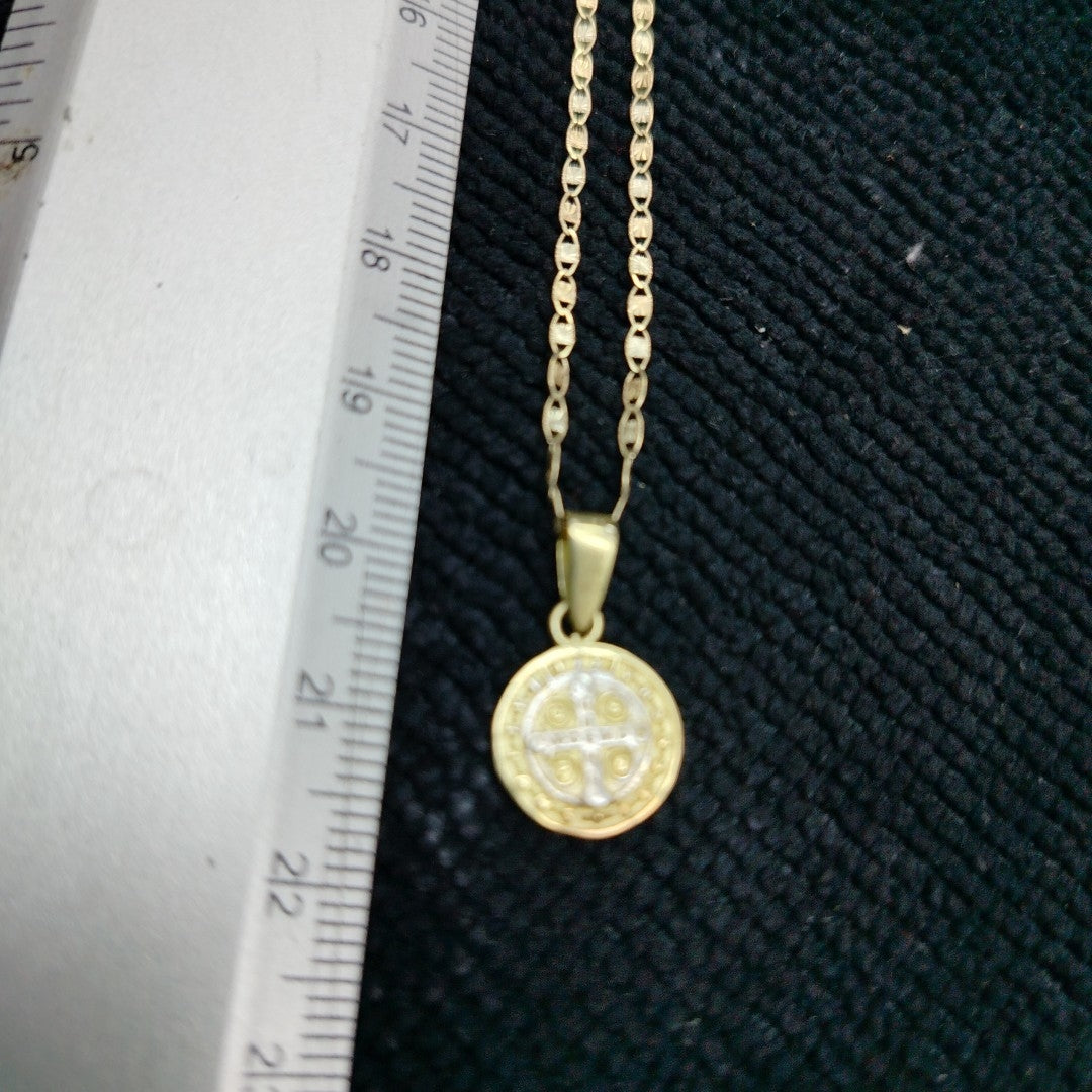 CADENA, DIJE ORO COMBINADO 10 K 2.6 GRMS (SEMINUEVO)