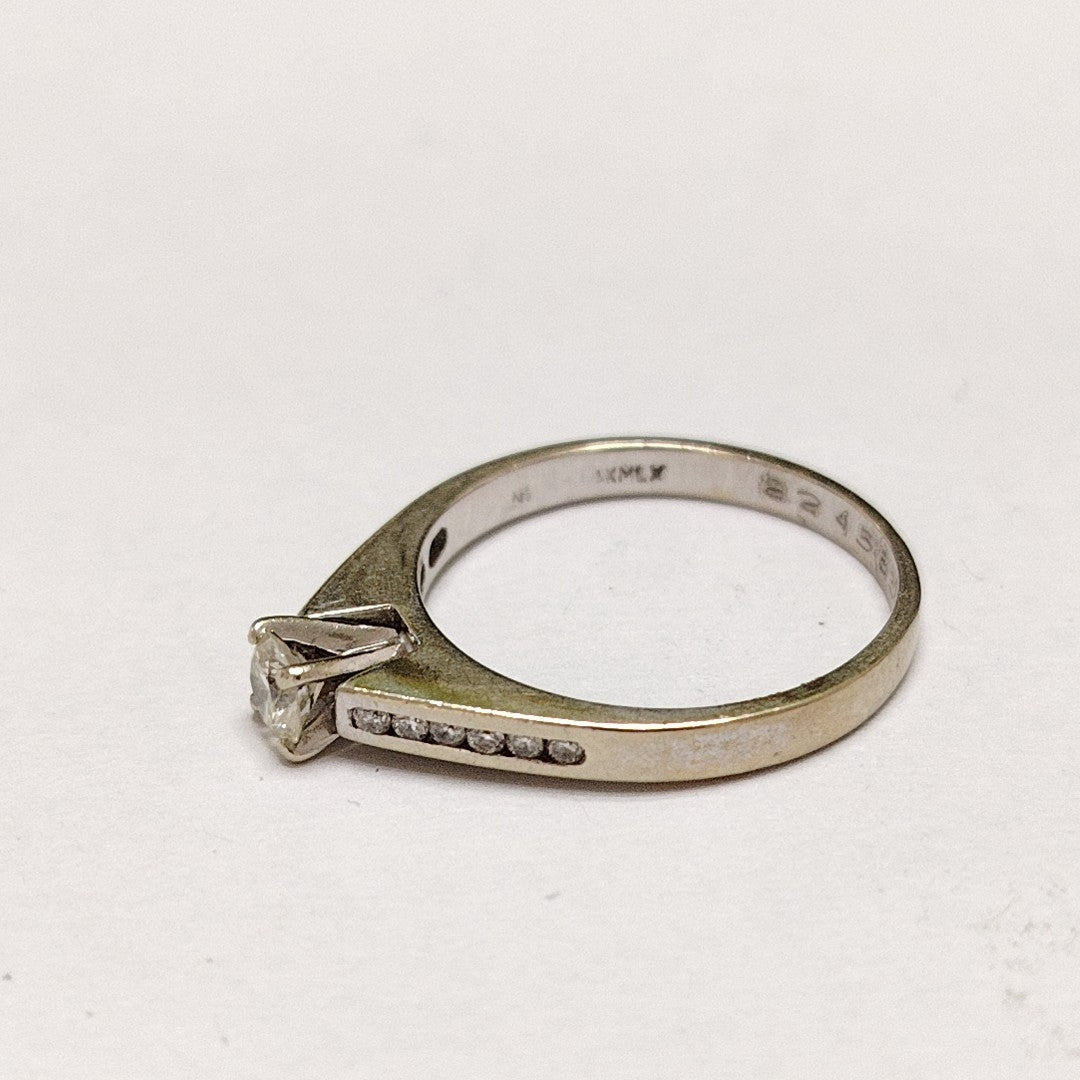 ANILLO ORO, ORO BLANCO 14 K 2.5 GRMS (SEMINUEVO)