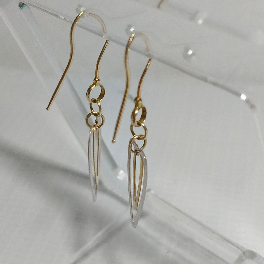 ARETES PAR ORO COMBINADO 14 K 1,00 GRMS (SEMINUEVO)