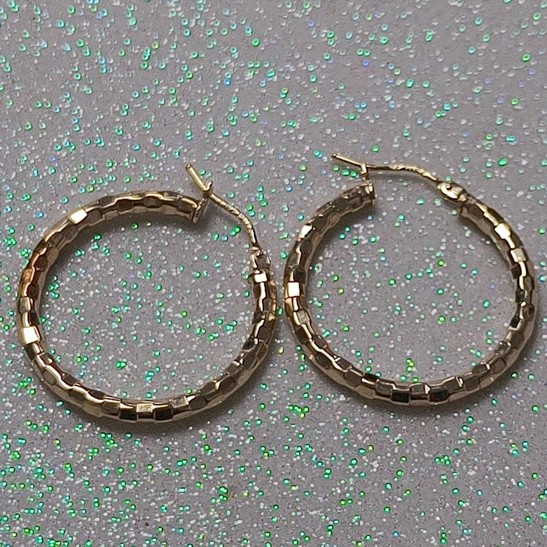 ARRACADAS PAR ORO 14 K 1.6 GRMS (SEMINUEVO)