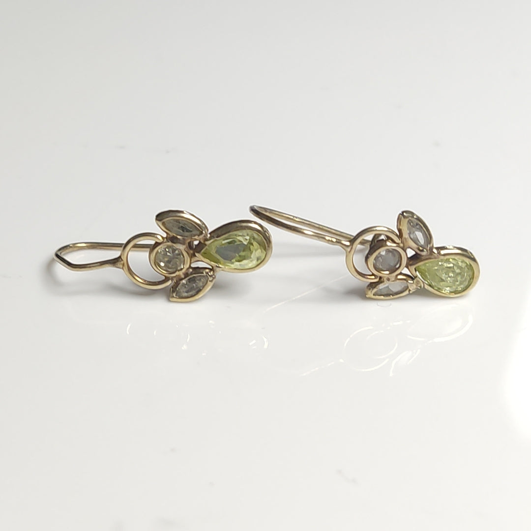ARETES PAR ORO 8 K 1 GRMS (SEMINUEVO)