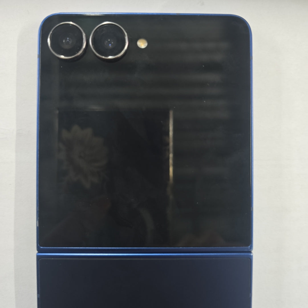 CELULAR SAMSUNG GALAXY Z FLIP 7 SM-F766B (2025) 512 GB 12 GB RAM (SEMINUEVO)