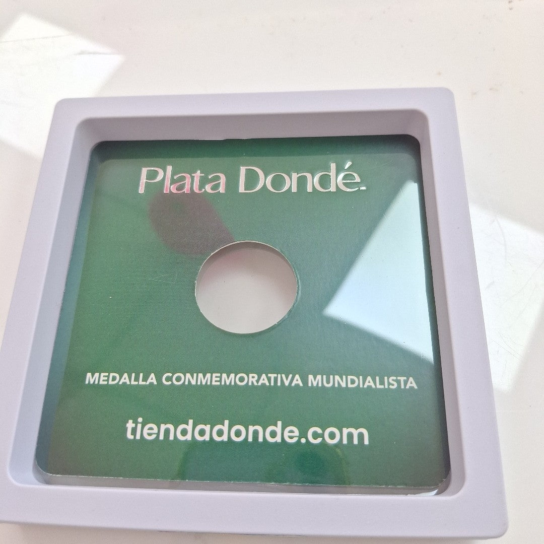 MEDALLA CONMEMORATIVA FRD FÚTBOL MOTIVO COLIBRI PLATA .925 8 GR (NUEVO)