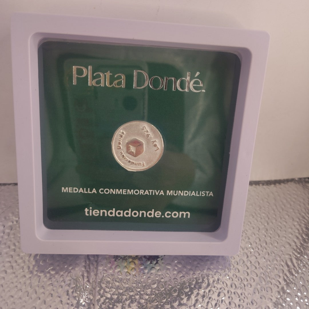 MEDALLA CONMEMORATIVA FRD FÚTBOL MOTIVO COLIBRI PLATA .925 8 GR (NUEVO)