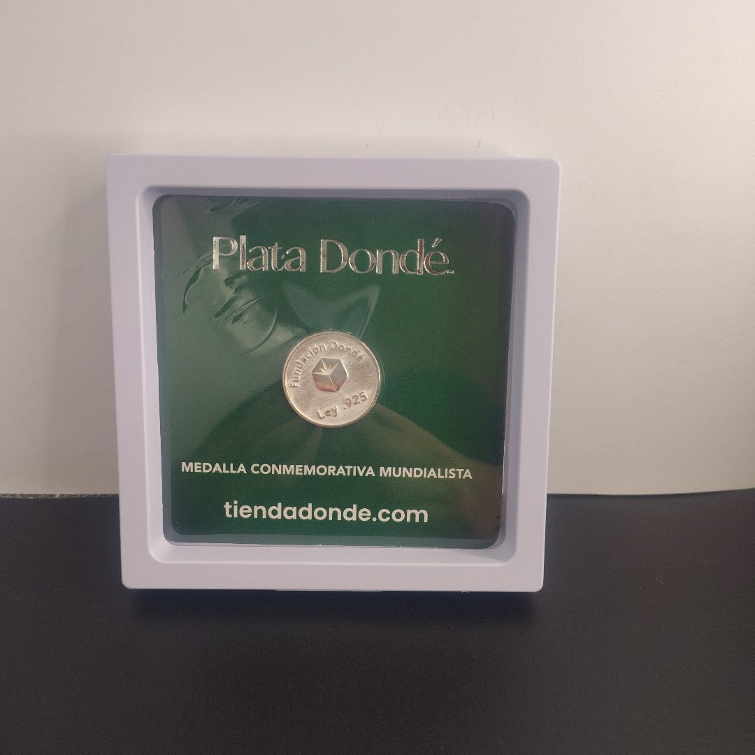 MEDALLA CONMEMORATIVA FRD FÚTBOL MOTIVO ÁGUILA PLATA .925 8.9 GR (NUEVO)