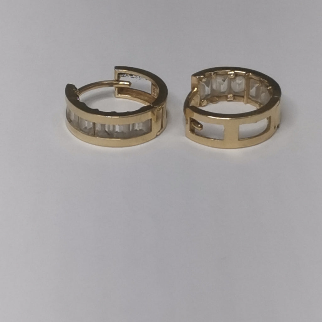 ARETES PAR ORO 14 K 2.8 GRMS (SEMINUEVO)
