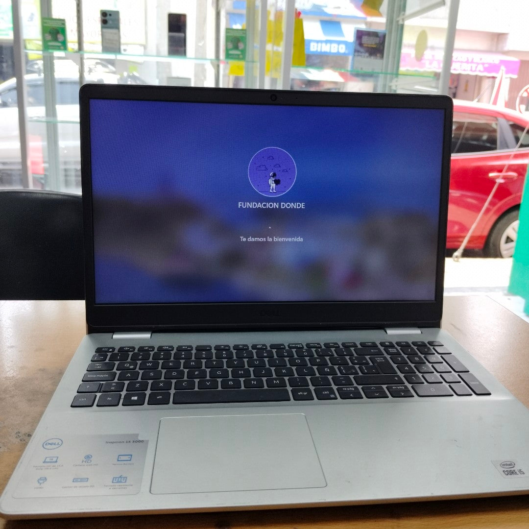 LAPTOP DELL INSPIRON 3501 (2021) 256 GB SSD 8 GB RAM (SEMINUEVO)