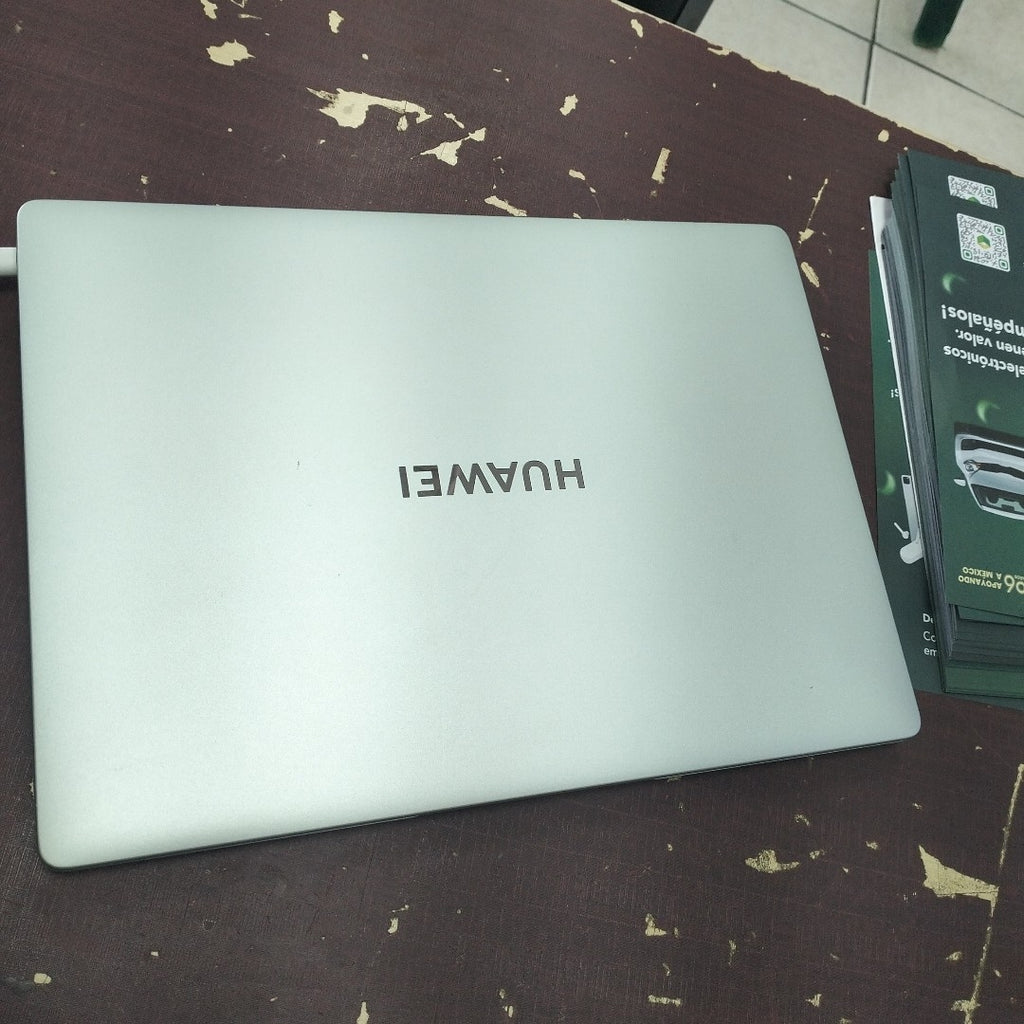 LAPTOP HUAWEI MATEBOOK 14 FLMH-X (2024) 1 TB SSD 16 GB RAM (SEMINUEVO)