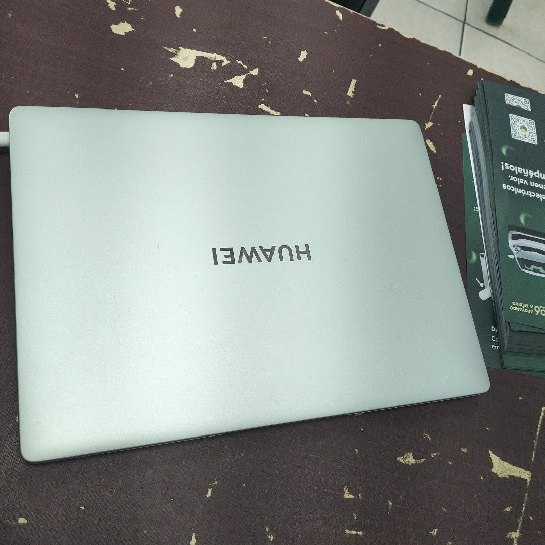 LAPTOP HUAWEI MATEBOOK 14 FLMH-X (2024) 1 TB SSD 16 GB RAM (SEMINUEVO)