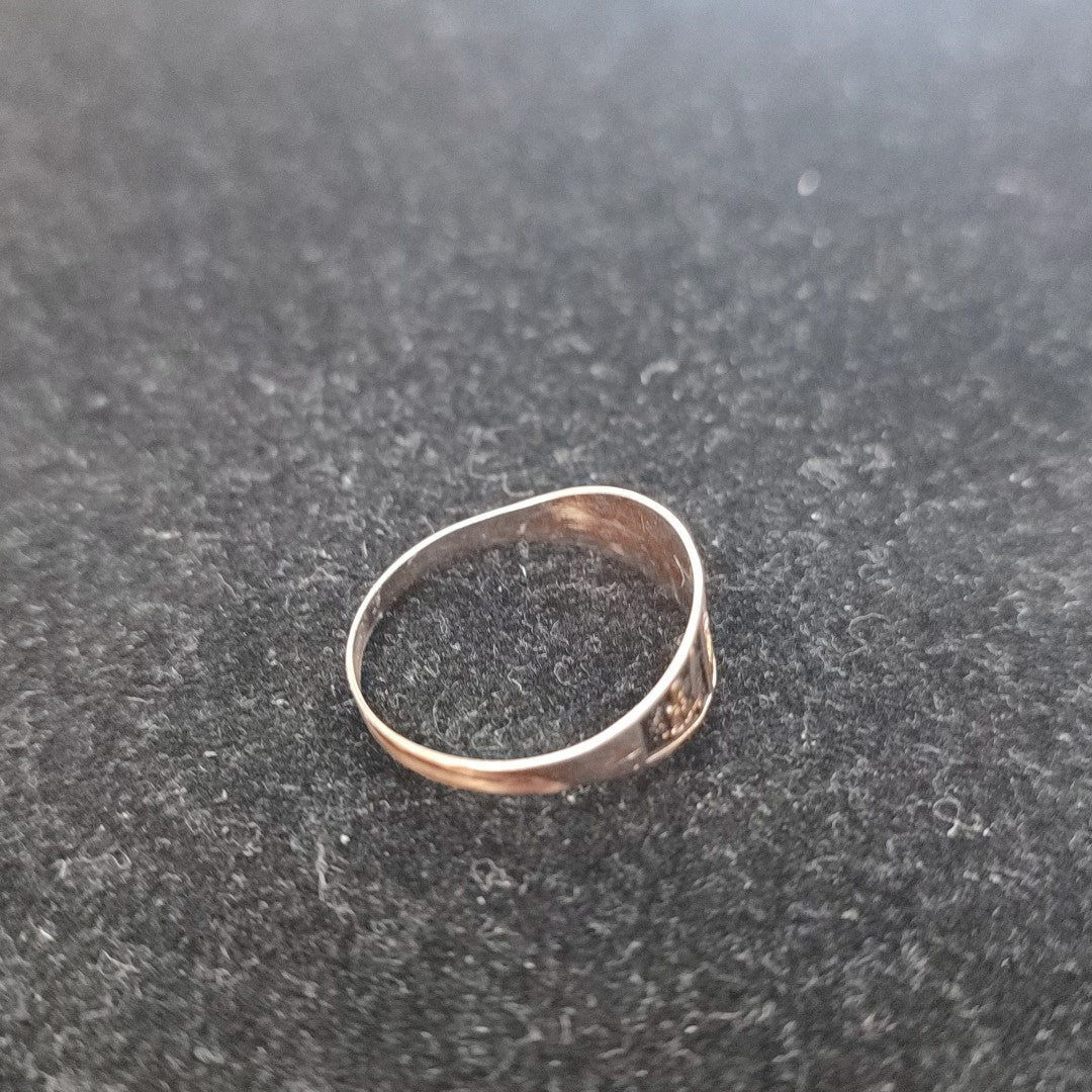 ANILLO DE GRADUACIÓN ORO 8 K 1 GRMS (SEMINUEVO)