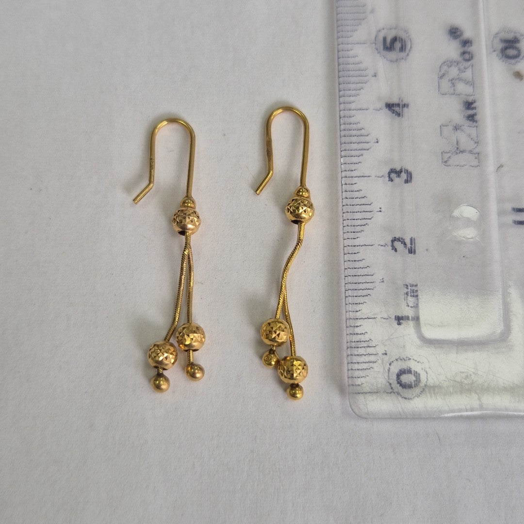 ARETES PAR ORO 10 K 1.8 GRMS (SEMINUEVO)