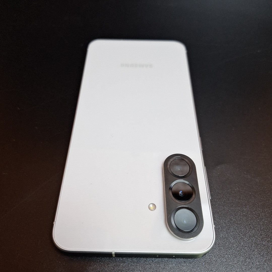 CELULAR SAMSUNG GALAXY A56 SM-A566E (2025) 256 GB 8 GB RAM (SEMINUEVO)