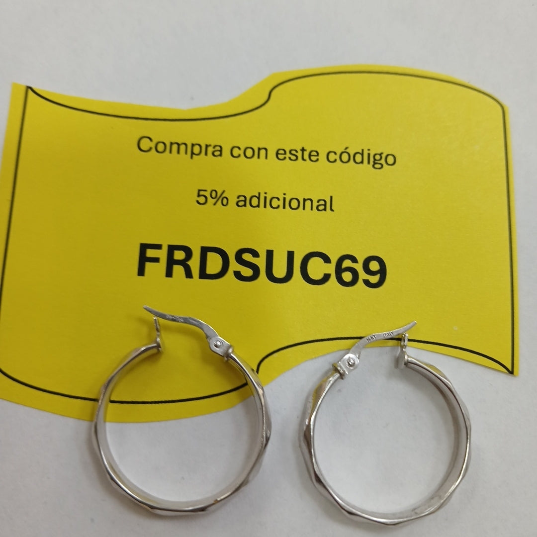 ARRACADAS PAR ORO, ORO BLANCO 14 K 2.1 GRMS (SEMINUEVO)