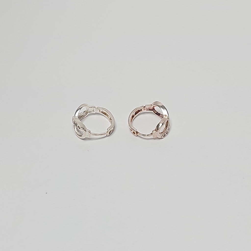 HUGGIES INFINITO CIRCONIAS PLATA .925 2.4 GR (NUEVO)