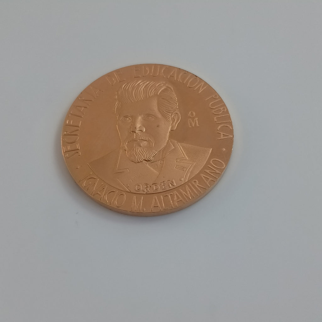 MEDALLA CONMEMORATIVA ORO 21 K 41.9 GRMS (SEMINUEVO)
