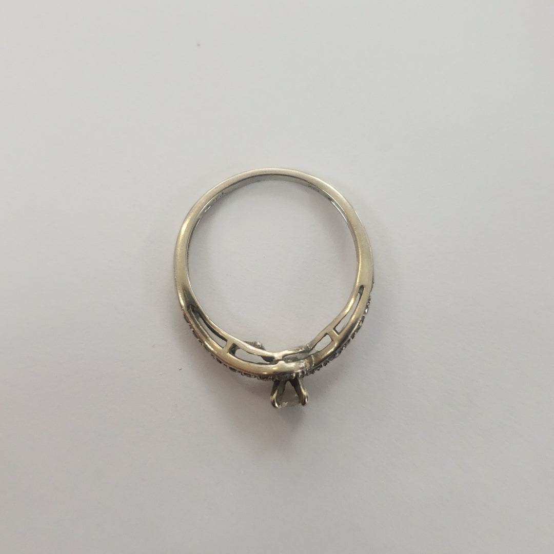 SOLITARIO ORO 18 K 2.3 GRMS (SEMINUEVO)