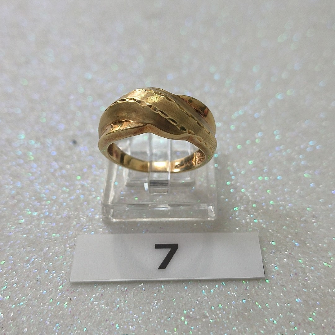 ANILLO ORO 10 K 2.6 GRMS (SEMINUEVO)