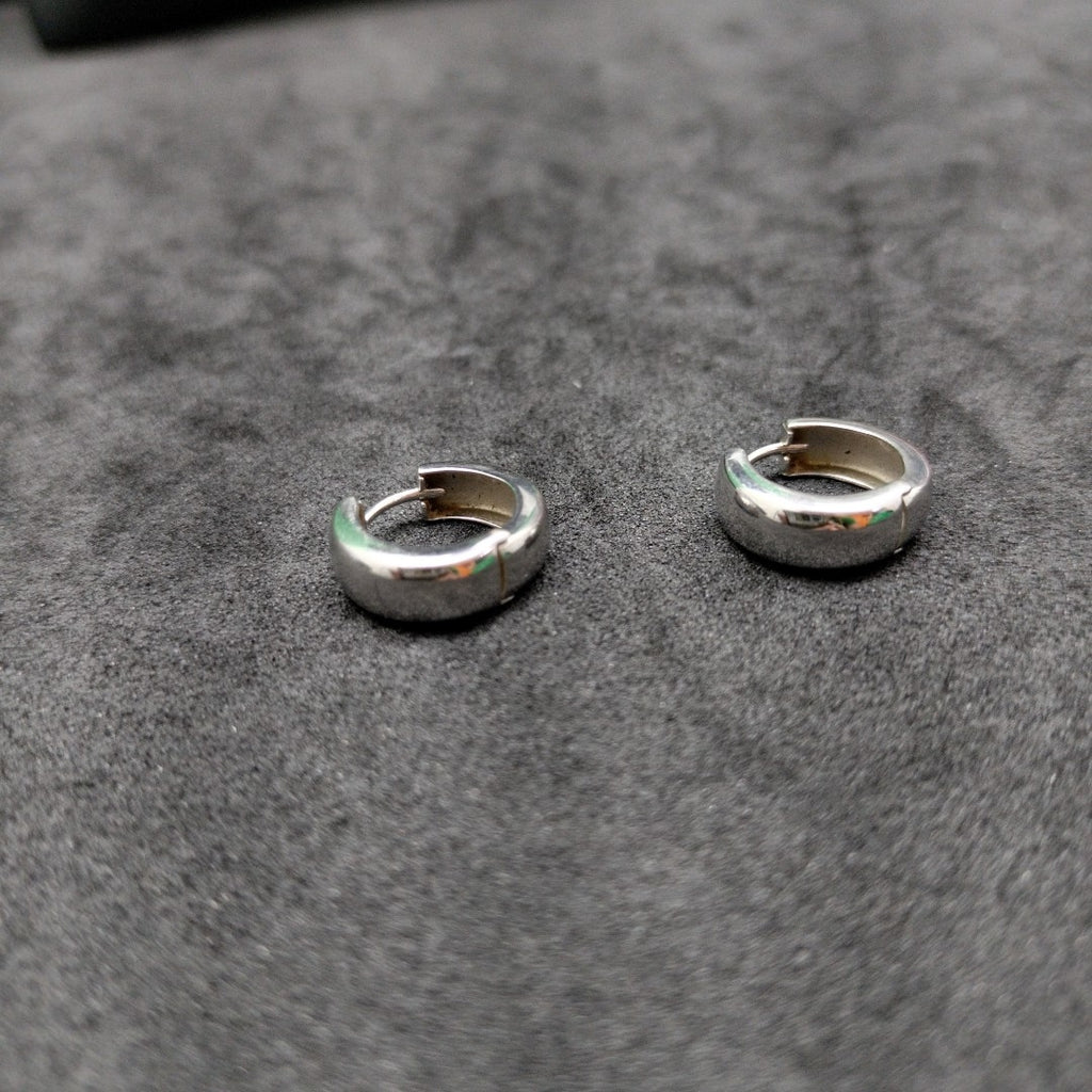 ARRACADAS PAR ORO BLANCO 14 K 2,10 GRMS (SEMINUEVO)