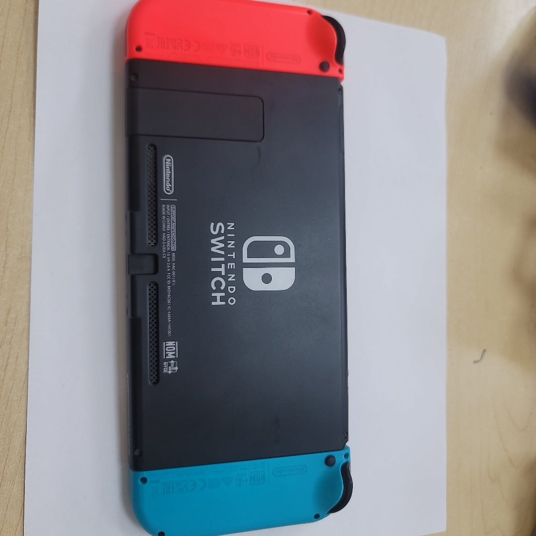 CONSOLA DE VIDEOJUEGO NINTENDO SWITCH 1.1 32 GB (SEMINUEVO)