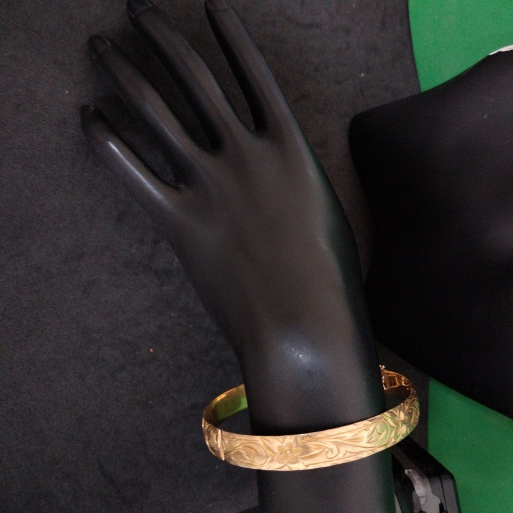 PULSERA RIGIDA ORO 14 K 32.5 GRMS (SEMINUEVO)