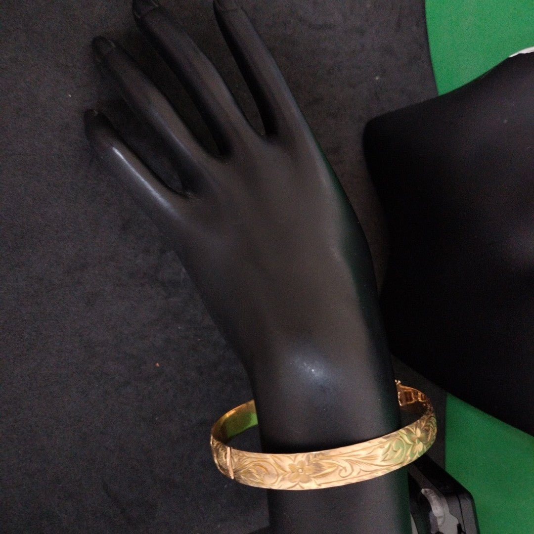 PULSERA RIGIDA ORO 14 K 32.5 GRMS (SEMINUEVO)