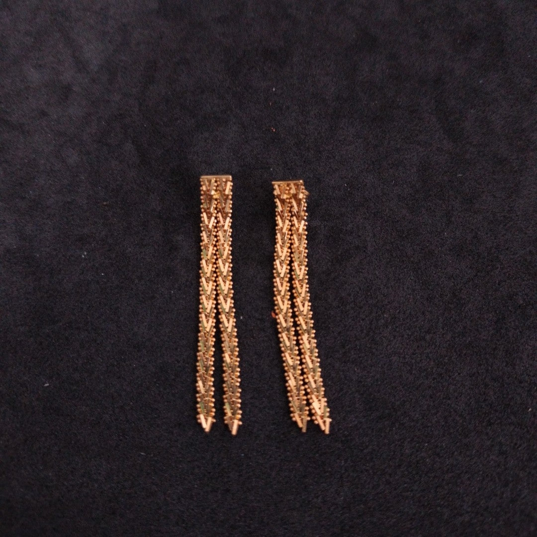 ARETES PAR ORO 18 K 6.9 GRMS (SEMINUEVO)