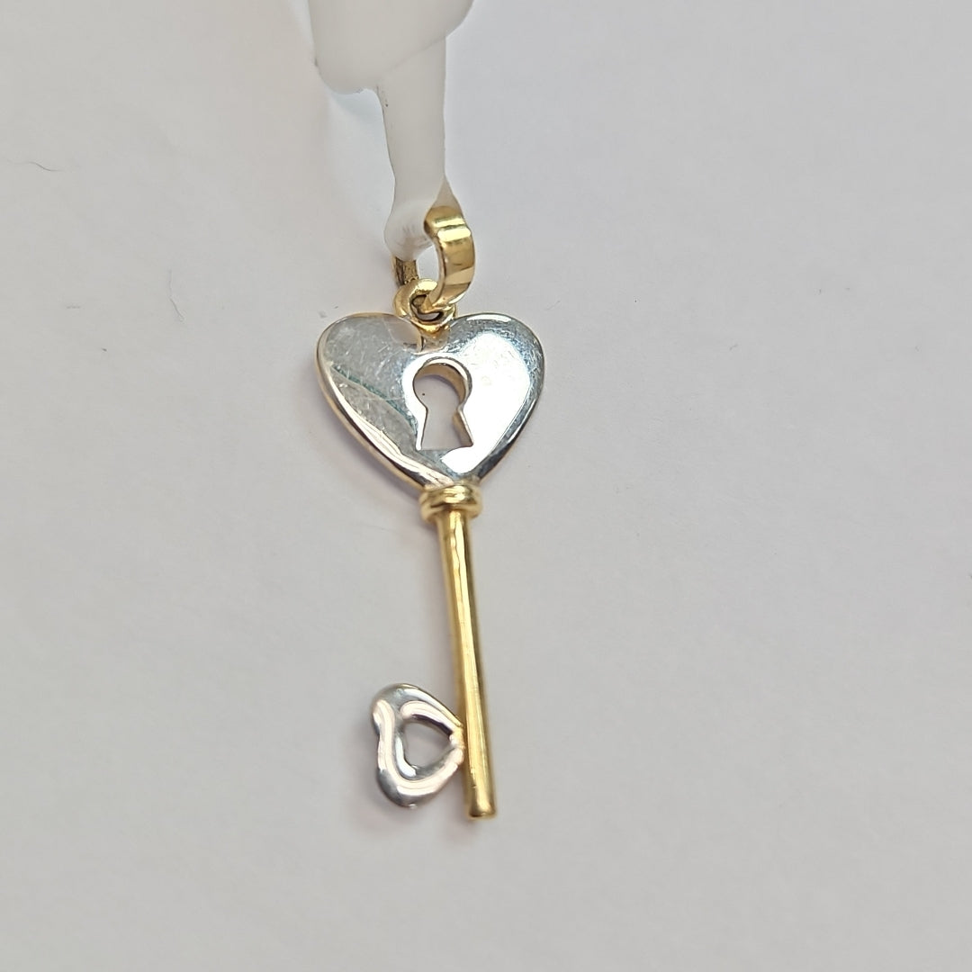 DIJE ORO 14 K 1.6 GRMS (SEMINUEVO)
