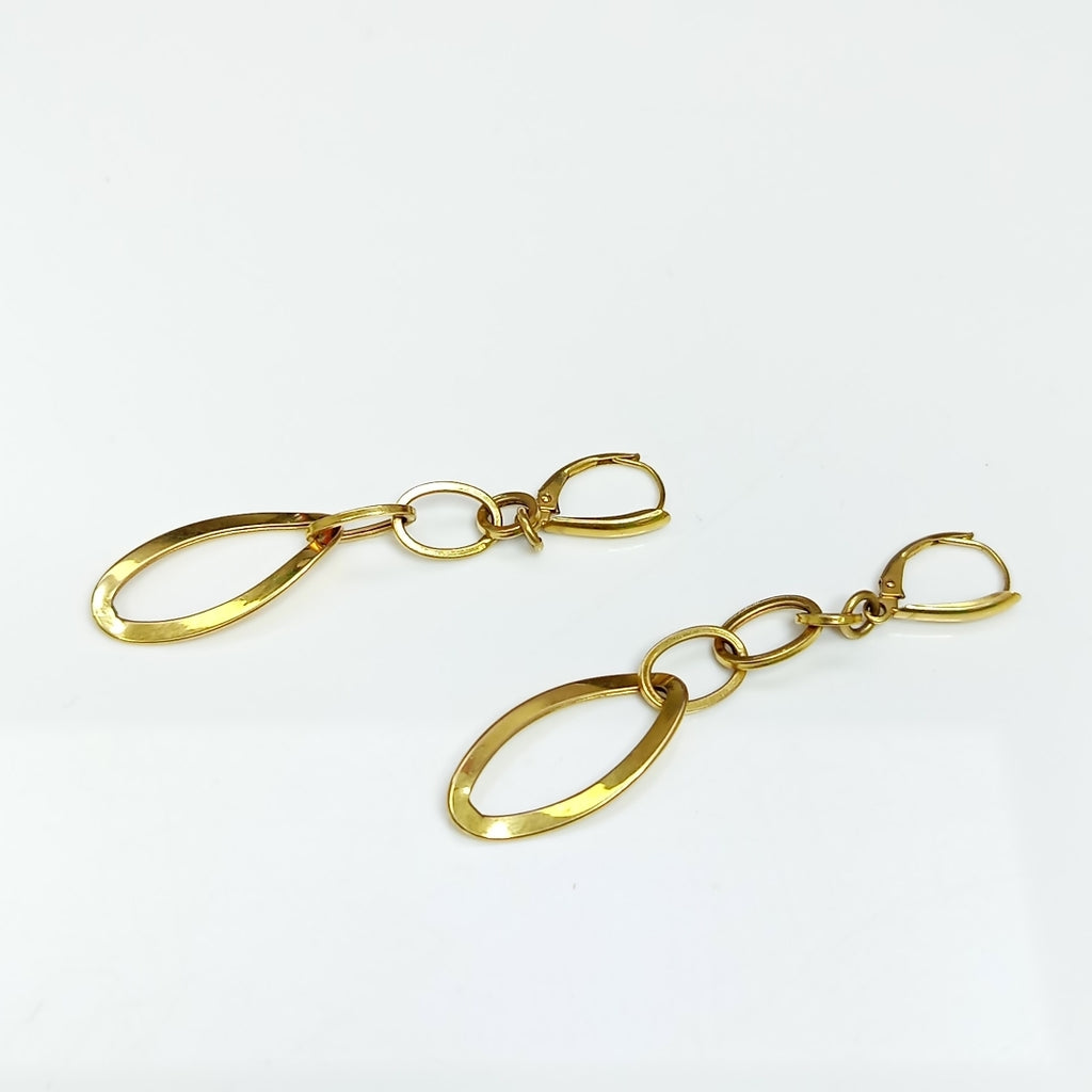 ARETES PAR ORO 14 K 2.5 GRMS (SEMINUEVO)