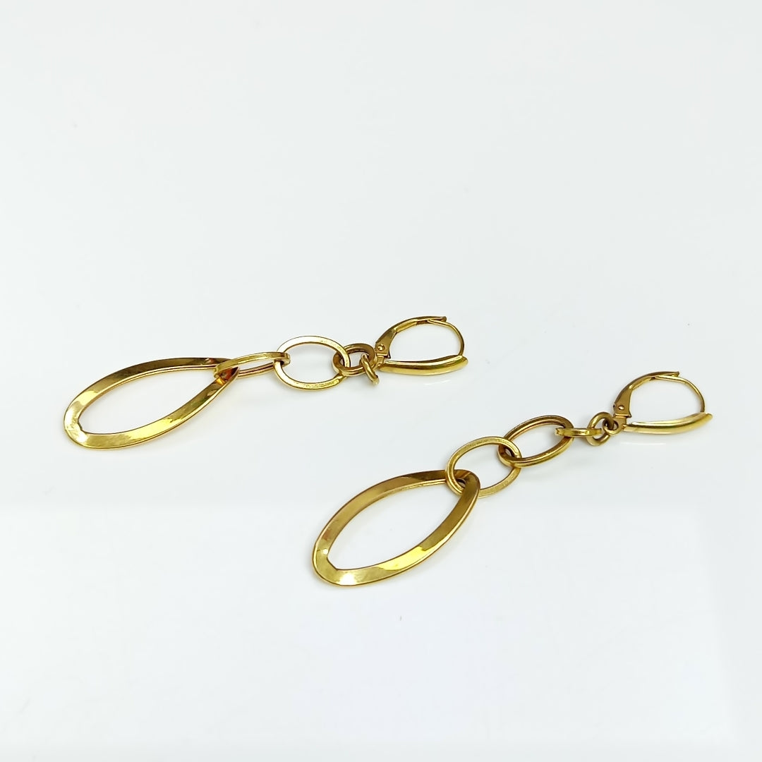 ARETES PAR ORO 14 K 2.5 GRMS (SEMINUEVO)