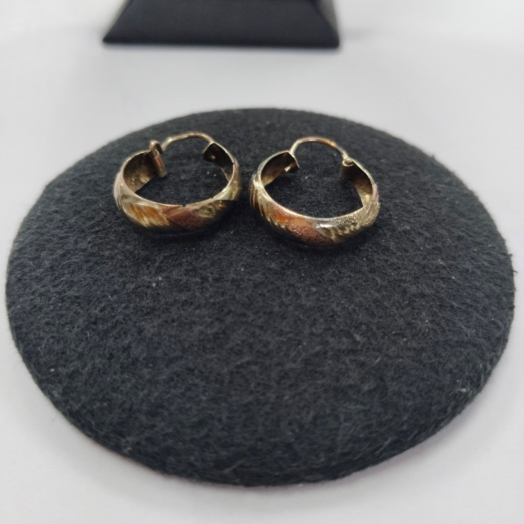 ARRACADAS PAR ORO 8 K 2.3 GRMS (SEMINUEVO)