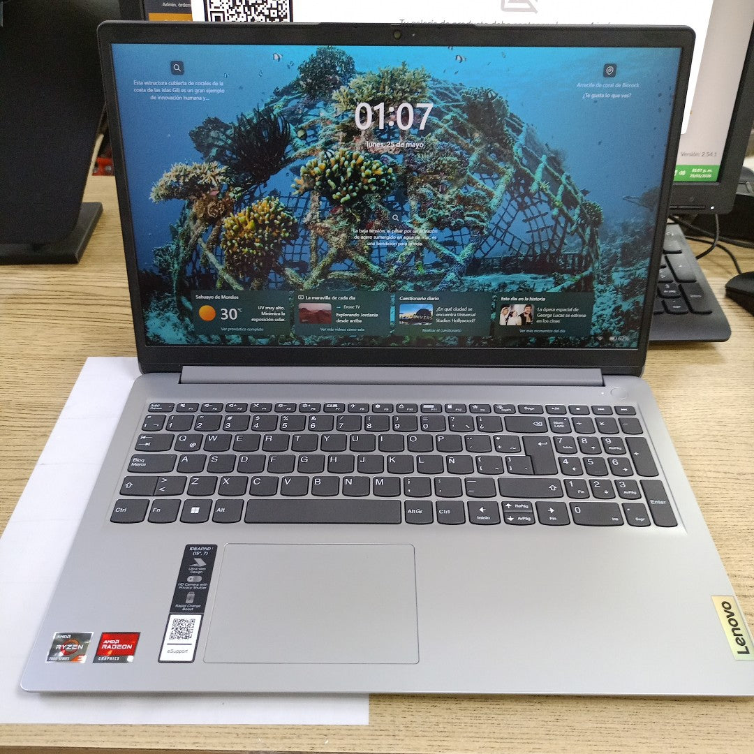 LAPTOP LENOVO IDEAPAD 1 15AMN7 (2023) 256 GB SSD 8 GB RAM (SEMINUEVO)
