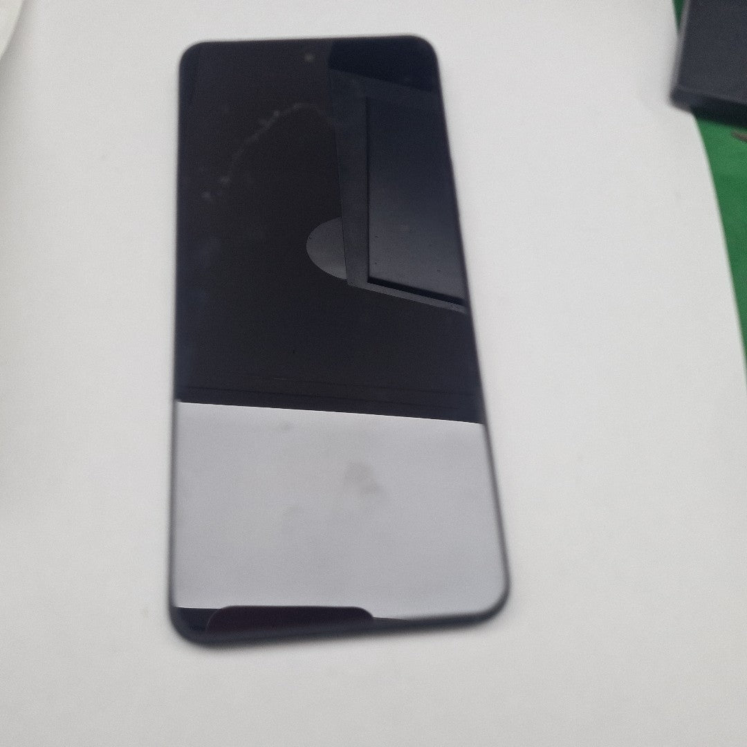 CELULAR VIVO Y28 V2352 256 GB 8 GB RAM (SEMINUEVO)