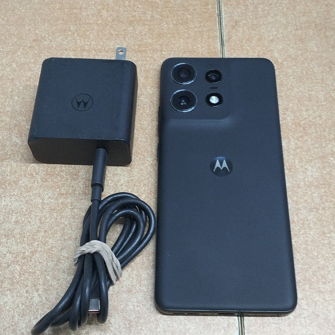 CELULAR MOTOROLA EDGE 50 PRO XT2403-2 (2024) 512 GB 12 GB RAM (SEMINUEVO)