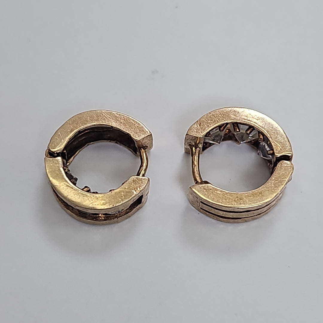 ARRACADAS PAR ORO 14 K 3.3 GRMS (SEMINUEVO)