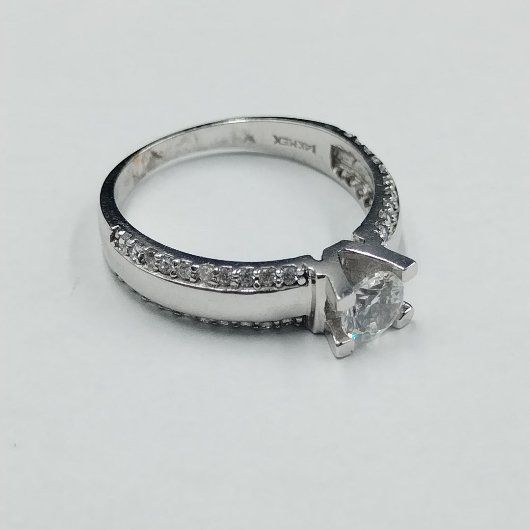 ANILLITO ORO BLANCO 14 K 2.7 GRMS (SEMINUEVO)