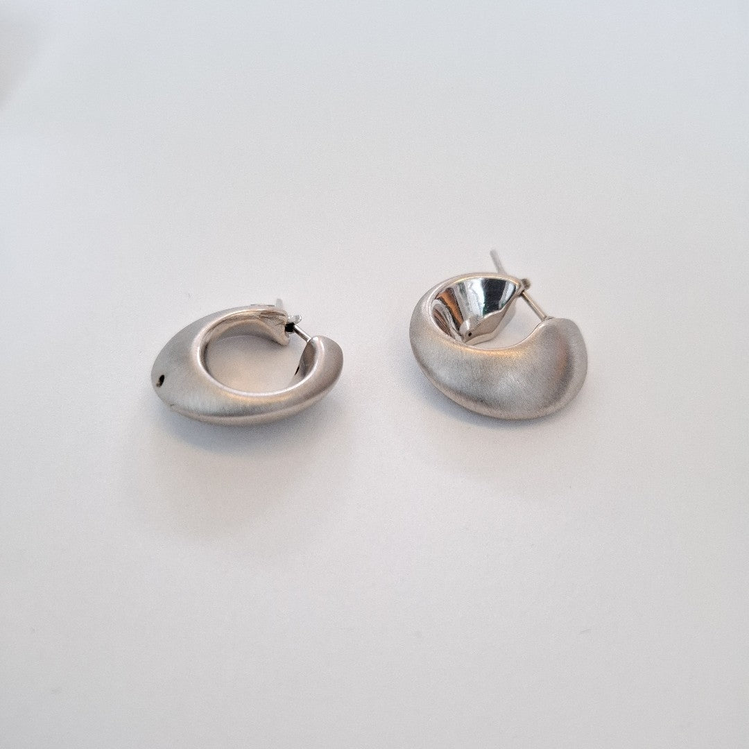 ARRACADAS PAR ORO BLANCO 14 K 5,30 GRMS (SEMINUEVO)