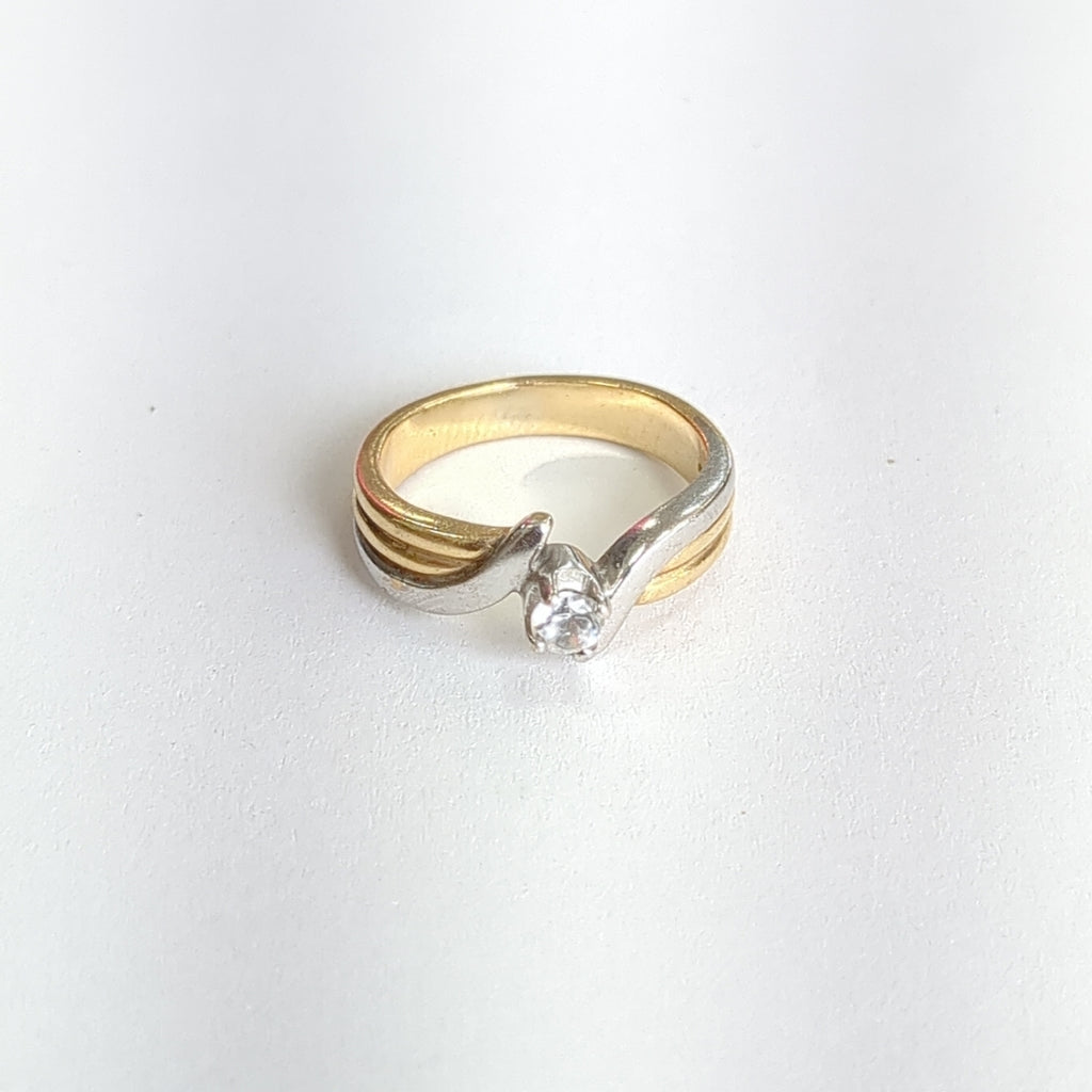 SOLITARIO ORO 14 K 4.8 GRMS (SEMINUEVO)