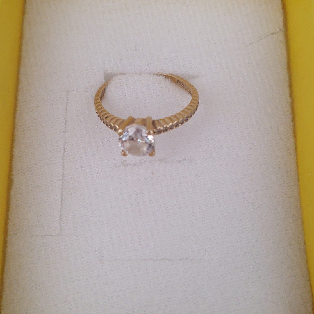 SOLITARIO ORO 14 K 2.3 GRMS (SEMINUEVO)