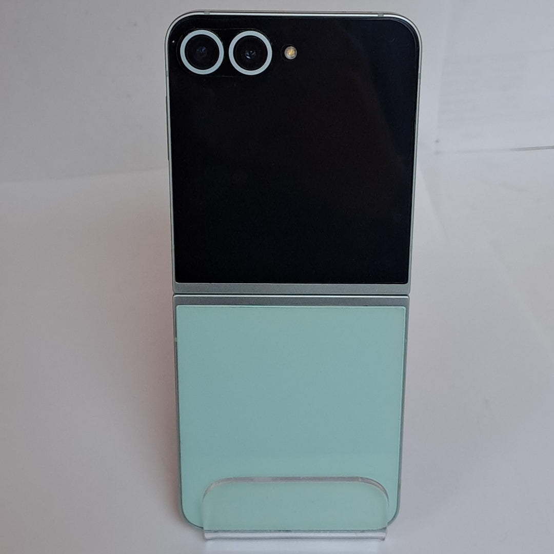 CELULAR SAMSUNG GALAXY Z FLIP6 SM-F741B (2024) 512 GB 12 GB RAM (SEMINUEVO)