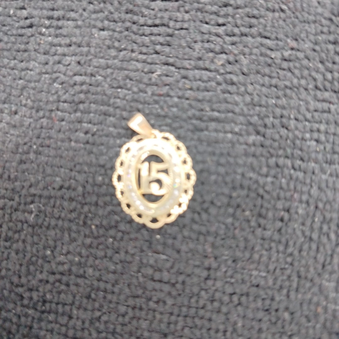 DIJE ORO 10 K 0.8 GRMS (SEMINUEVO)