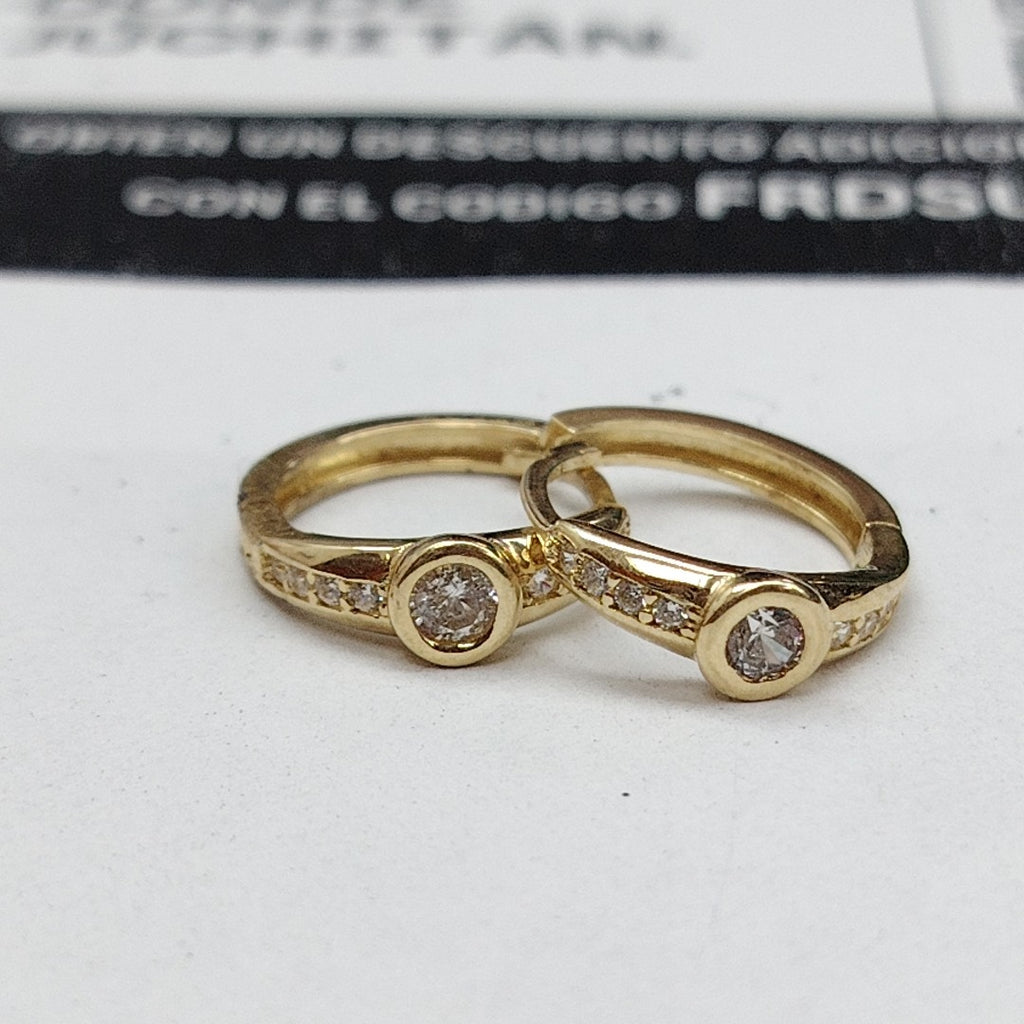 HUGGIES ORO 14K 2.4 (NUEVO)