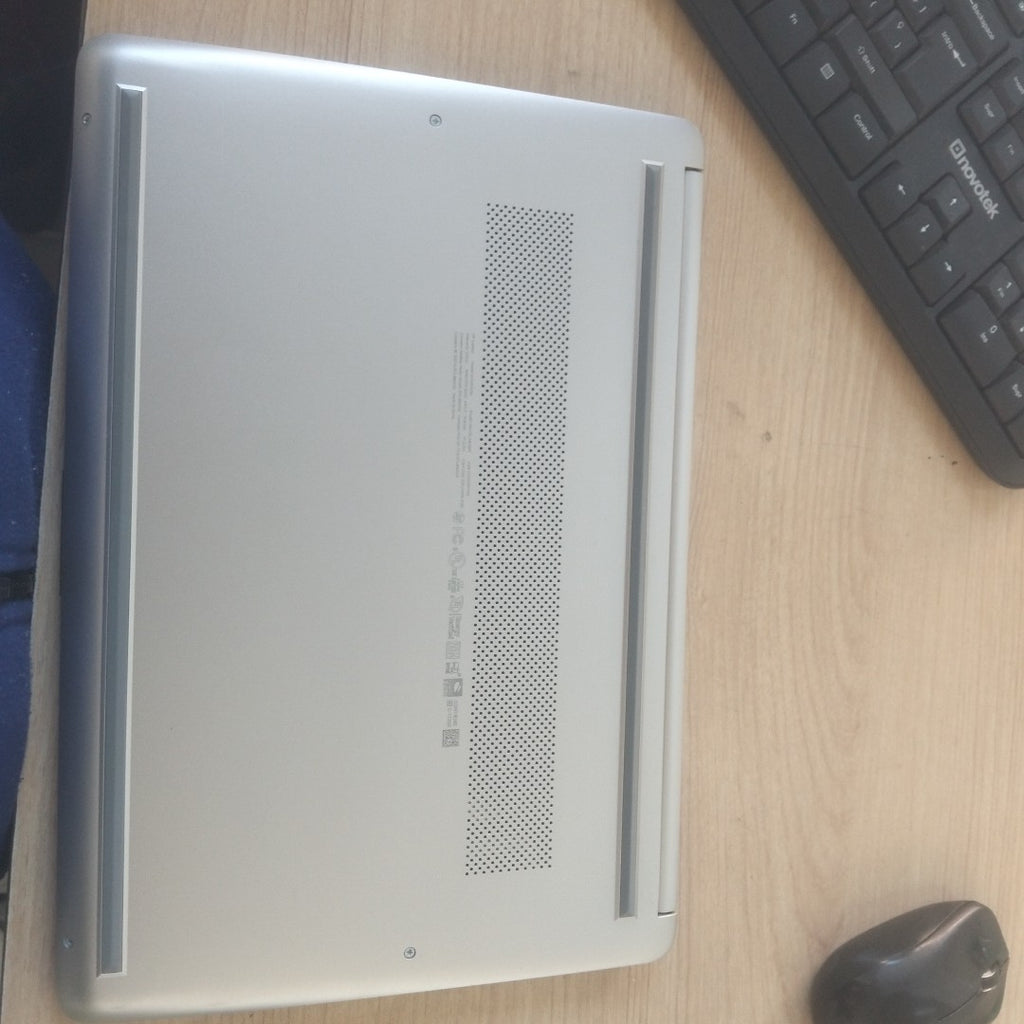 LAPTOP HP 14-FQ1004LA (2023) 512 GB SSD 8 GB RAM (SEMINUEVO)