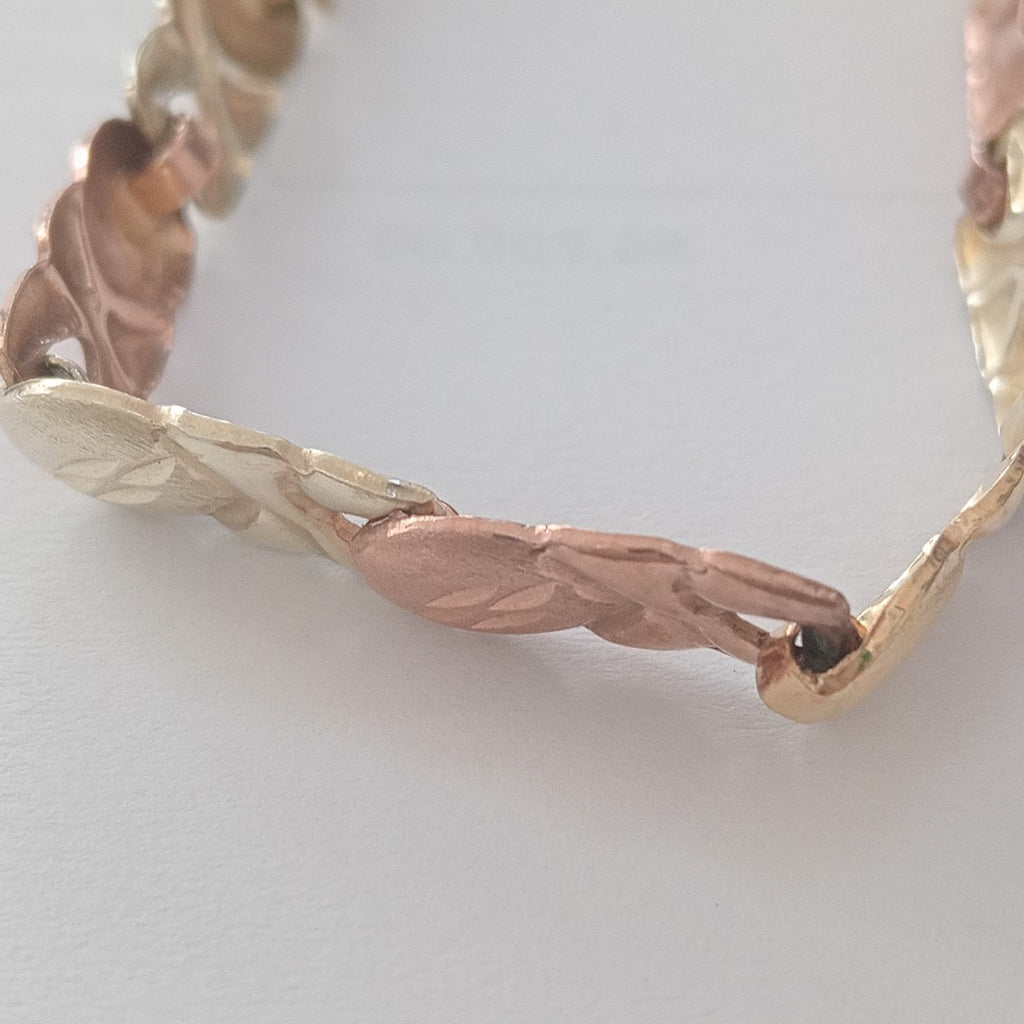 PULSERA ORO, ORO COMBINADO 10 K 7.3 GRMS (SEMINUEVO)