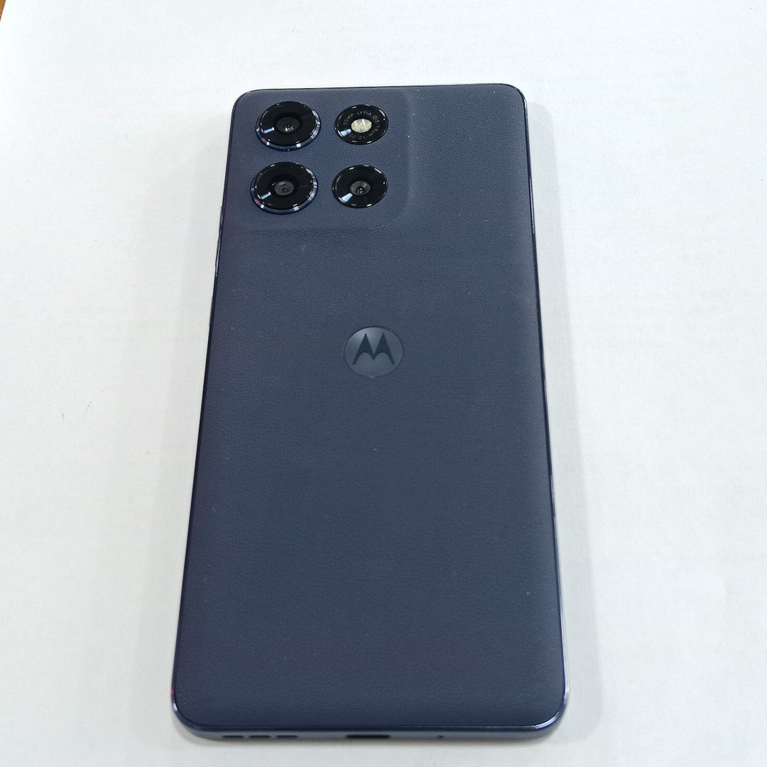 CELULAR MOTOROLA MOTO G86 XT2527-1 (2025) 256 GB 8 GB RAM (SEMINUEVO)