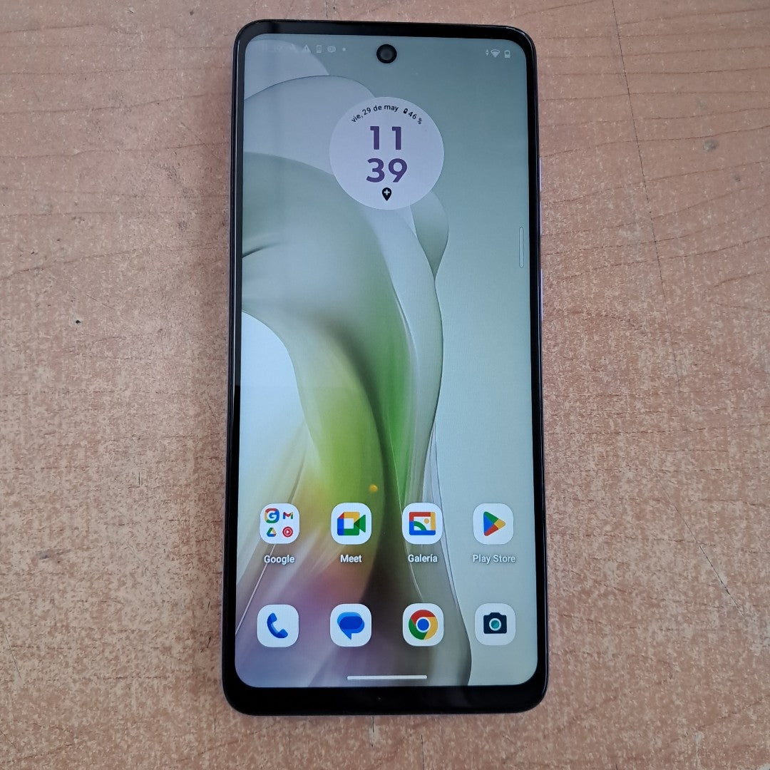 CELULAR MOTOROLA MOTO E14 XT2421-12 (2024) 64 GB 2 GB RAM (SEMINUEVO)