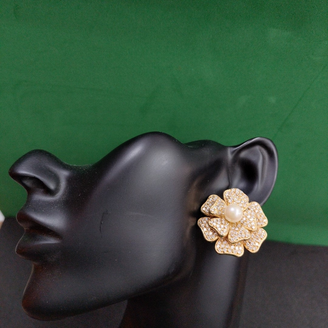 ARETES PAR ORO 14 K 26.8 GRMS (SEMINUEVO)